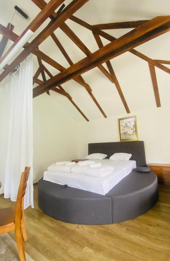 6 New River View Apartments Bihać Eksteriør billede