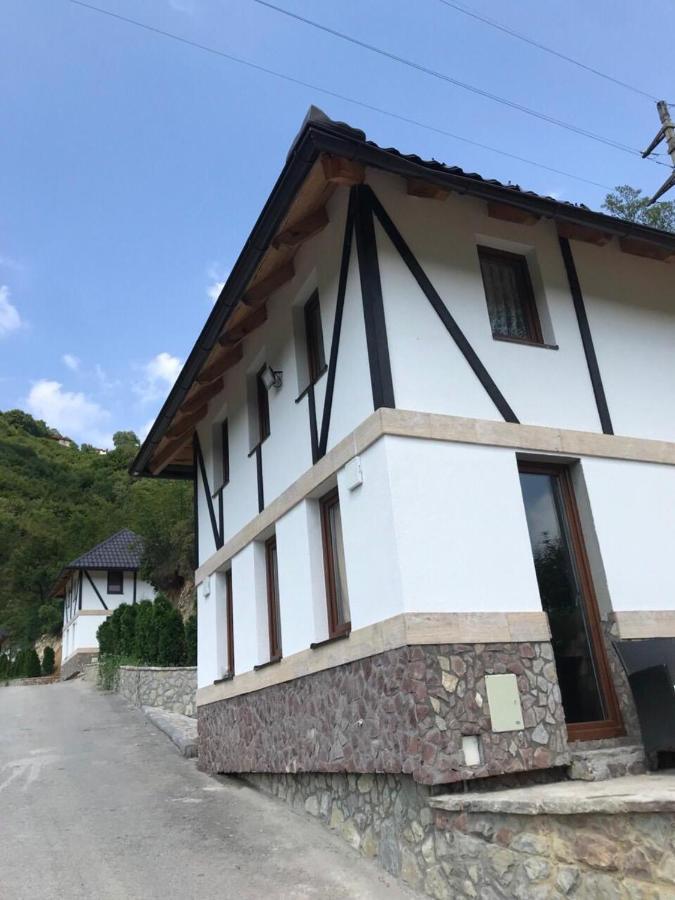 6 New River View Apartments Bihać Eksteriør billede