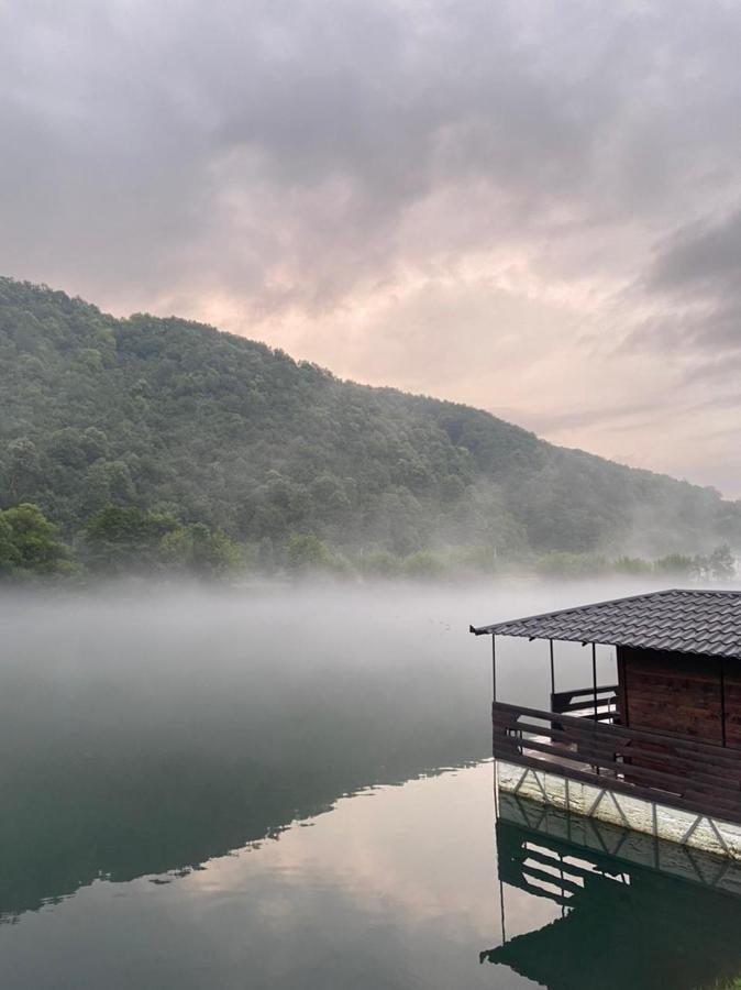 6 New River View Apartments Bihać Eksteriør billede