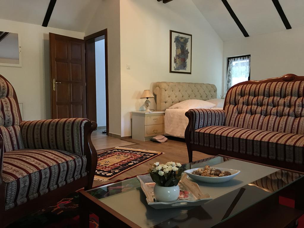 6 New River View Apartments Bihać Eksteriør billede