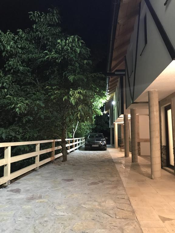6 New River View Apartments Bihać Eksteriør billede