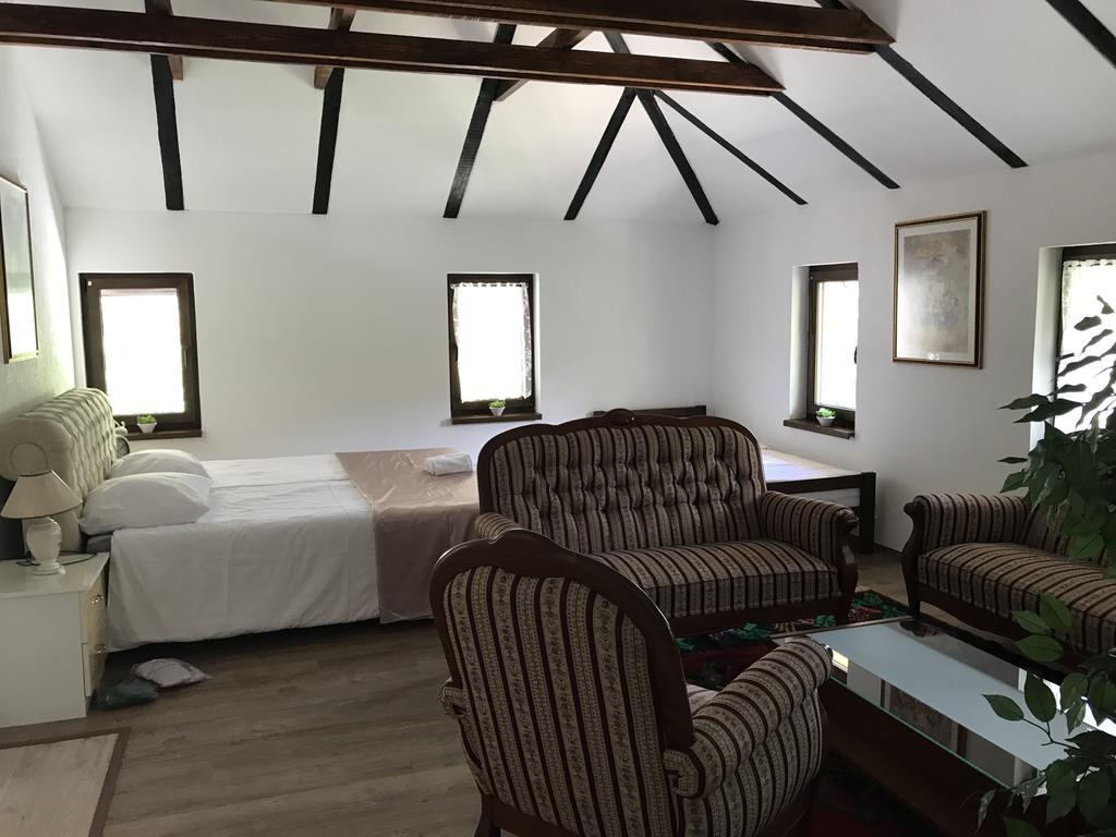 6 New River View Apartments Bihać Eksteriør billede